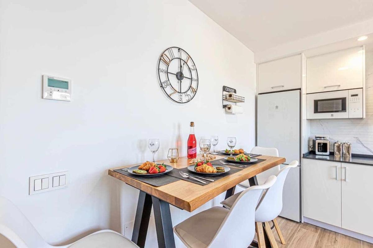 797 Holiday Rentals - Benalbeach- Moderno Piso Para 5 Con Vistas Al Mar Benalmádena Εξωτερικό φωτογραφία
