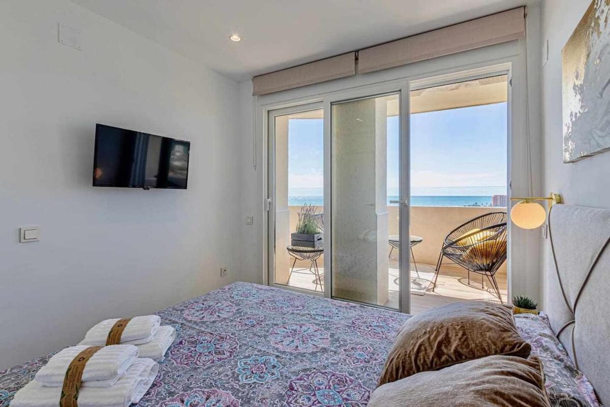 797 Holiday Rentals - Benalbeach- Moderno Piso Para 5 Con Vistas Al Mar Benalmádena Εξωτερικό φωτογραφία