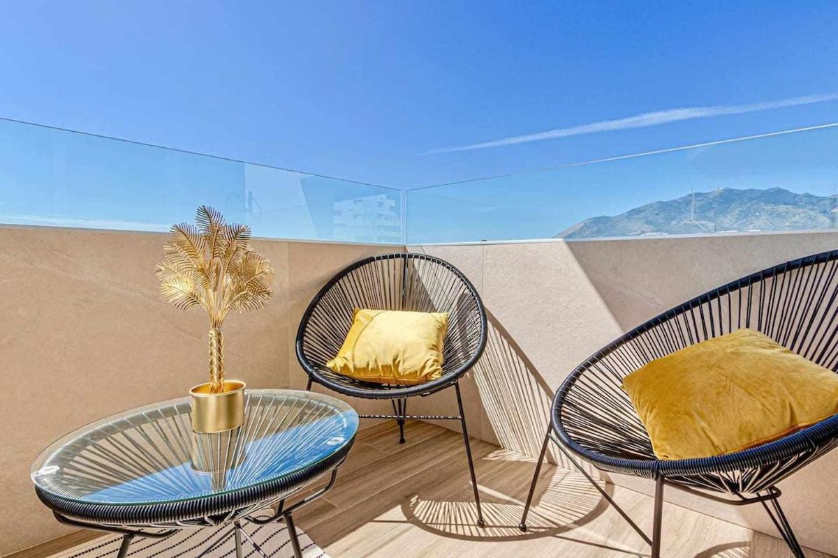 797 Holiday Rentals - Benalbeach- Moderno Piso Para 5 Con Vistas Al Mar Benalmádena Εξωτερικό φωτογραφία